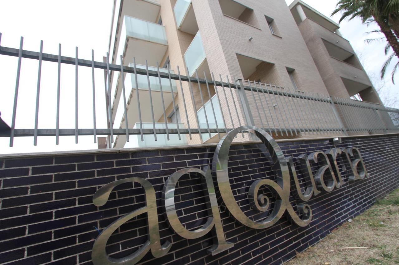 For A Stay Aqquaria Deluxe Салоу Екстериор снимка